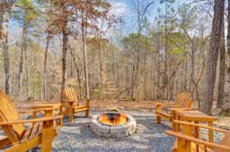 Rustic Cabin | Fire-Pit | Indoor Heated Pool | Hot Tub | Gym - Image 5